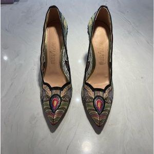 Palter DeLiso Peacock pumps NWOT